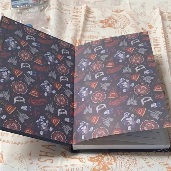 Disneyland Notebook + Light Up Pen - Picture 5 of 6
